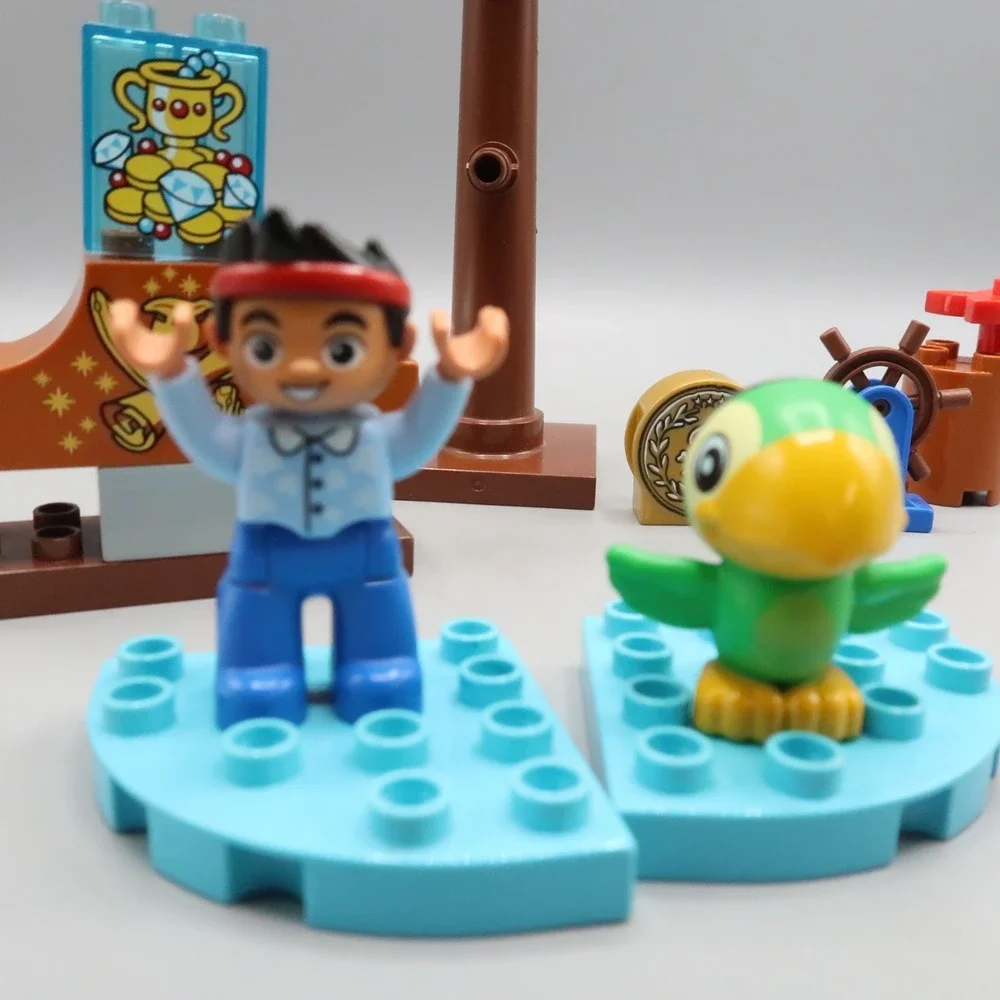 Lego Dulpo Jake & The Neverland‎ Pirates Skully Parrot Jake Mini Figures lot